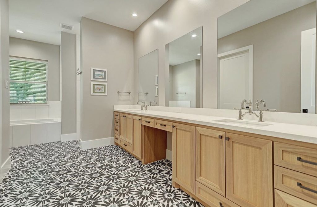 TX-3886-MASTER BATH